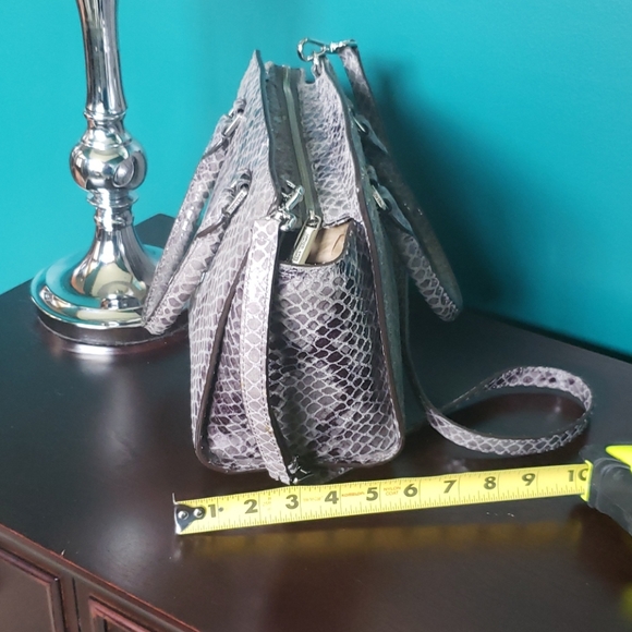 Michael Kors gray snakeskin selma bag - Picture 7 of 8